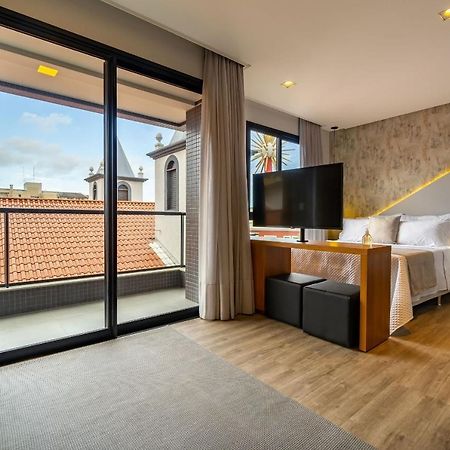 Aion Suites 103 - Compacto E Luxuoso Loft - Rooftop Com Piscina E Academia - A Poucos Passos Da Praia Бомбиньяс Экстерьер фото